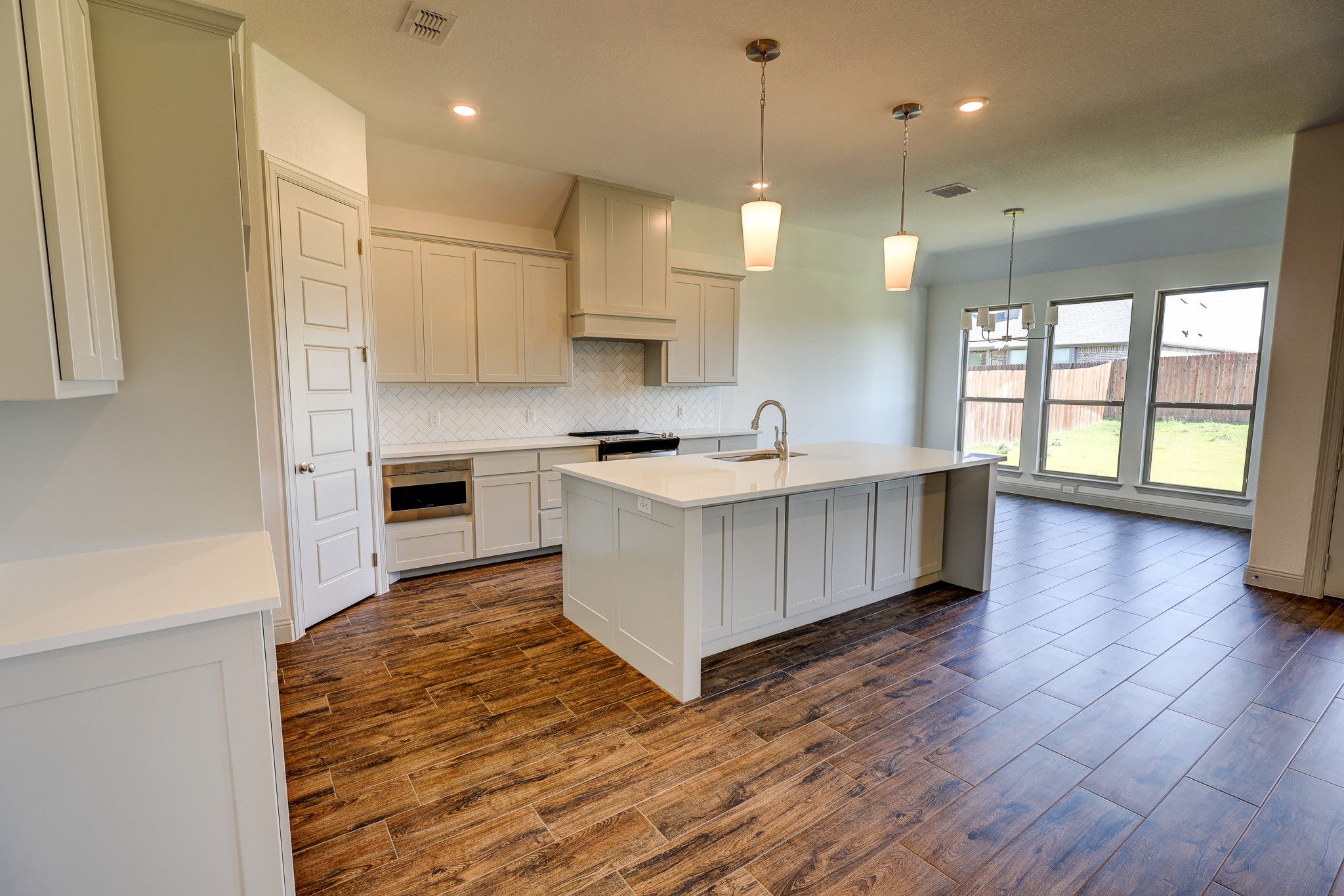 124 Mockingbird Hill Joshua TX 76058