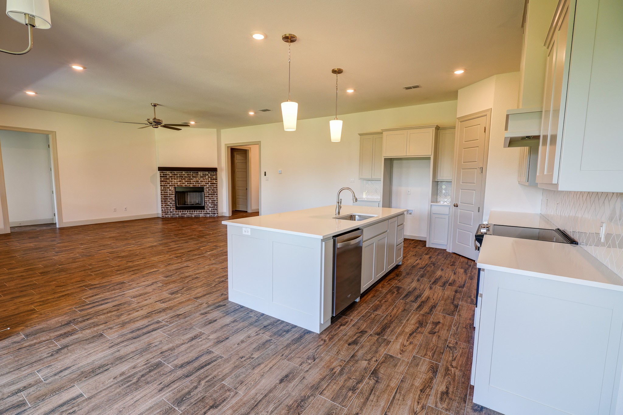 124 Mockingbird Hill Joshua TX 76058