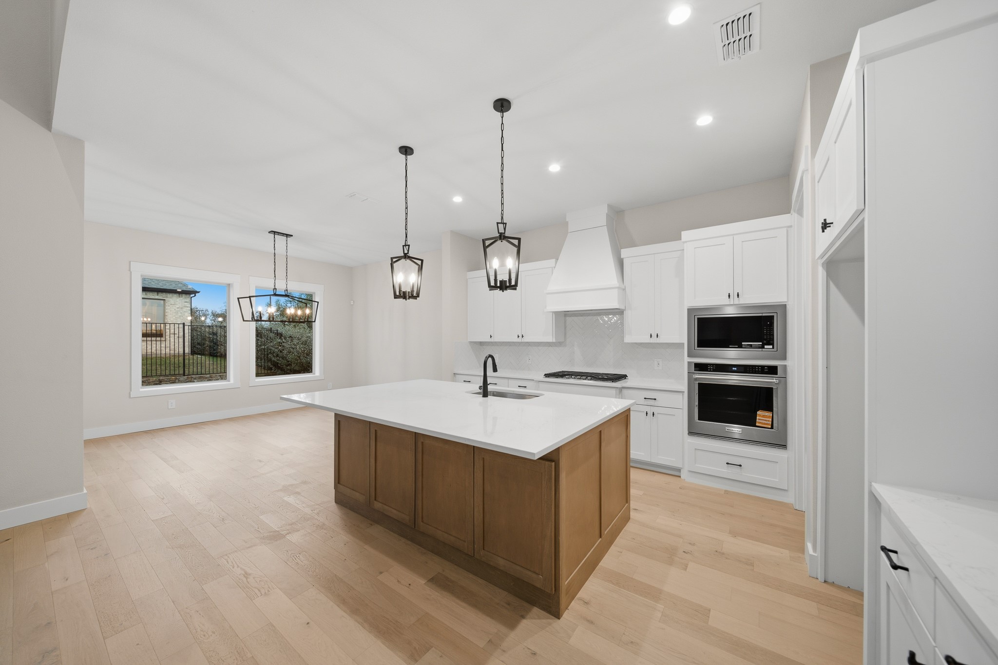 1902 Pebble Lane Rockwall TX 75087