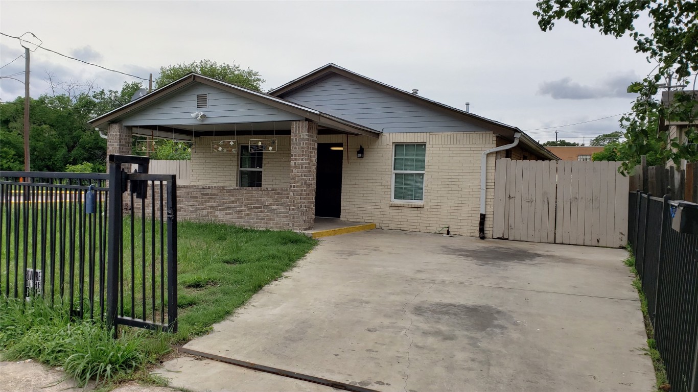 2607 Peabody Avenue Dallas TX 75215