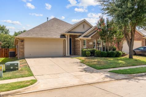508 Grayson Lane Lake Dallas TX 75065