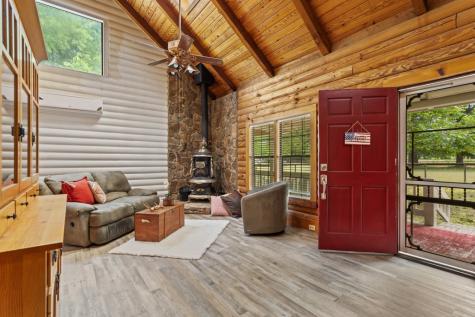 13580 County Road 4200 Lindale TX 75771