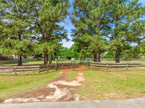 13580 County Road 4200 Lindale TX 75771