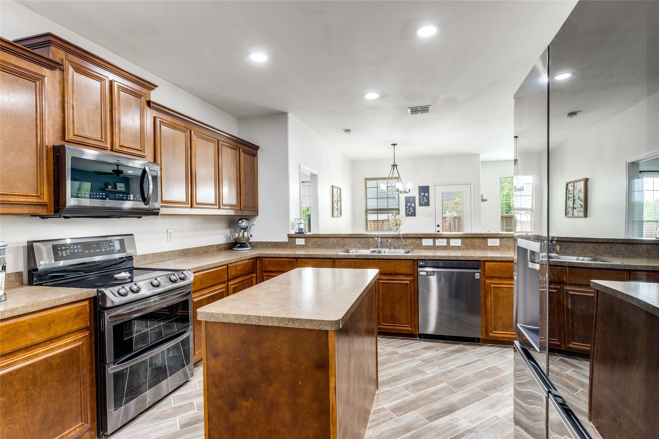 1800 Rodeo Drive Anna TX 75409