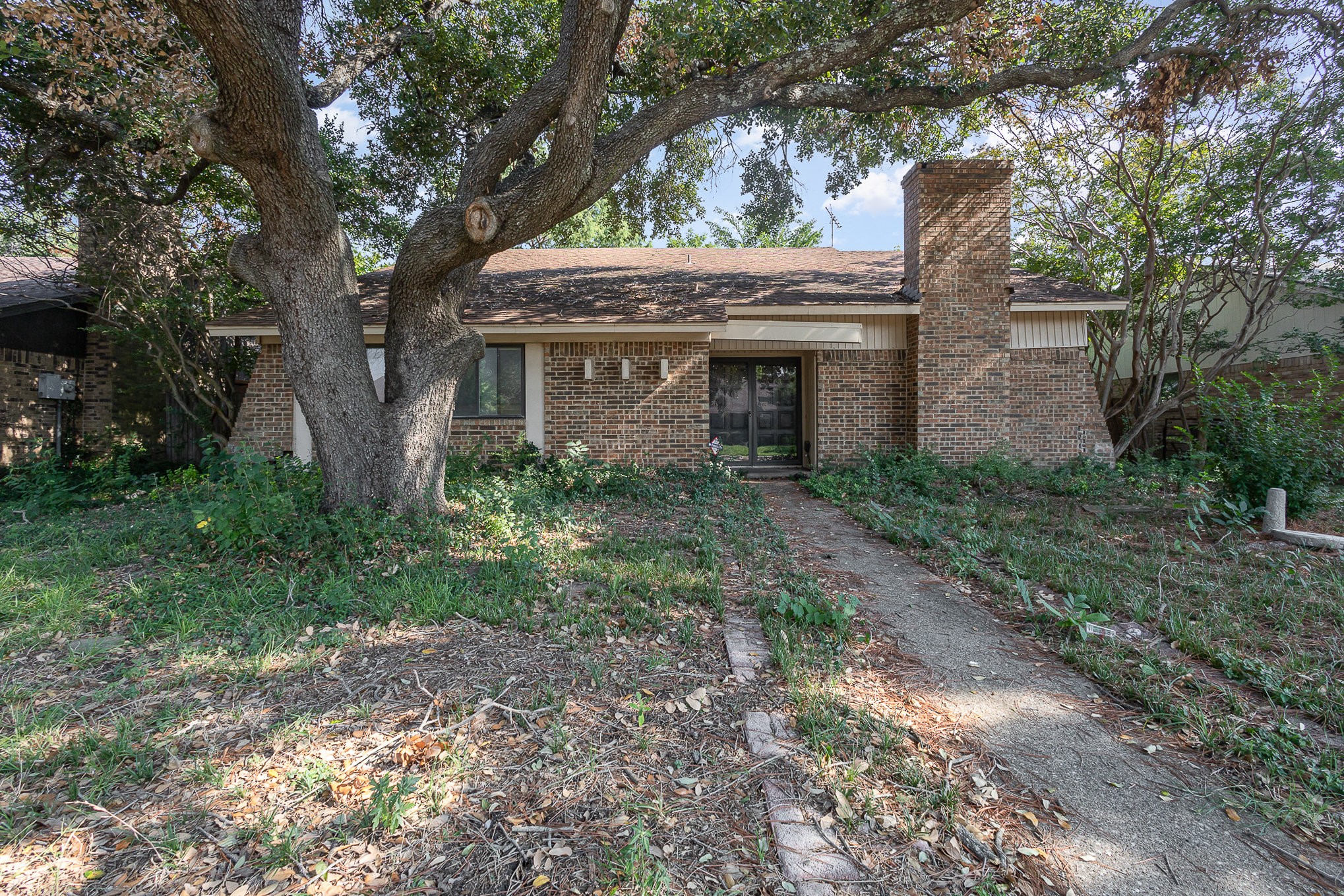 1801 Leicester Street Garland TX 75044