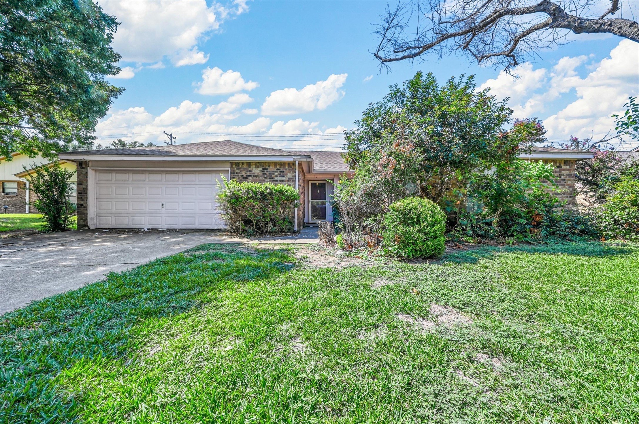 1304 Sonora Court Arlington TX 76012