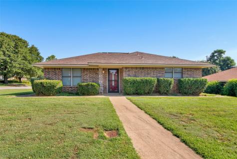 2307 Arapaho Drive Denison TX 75020