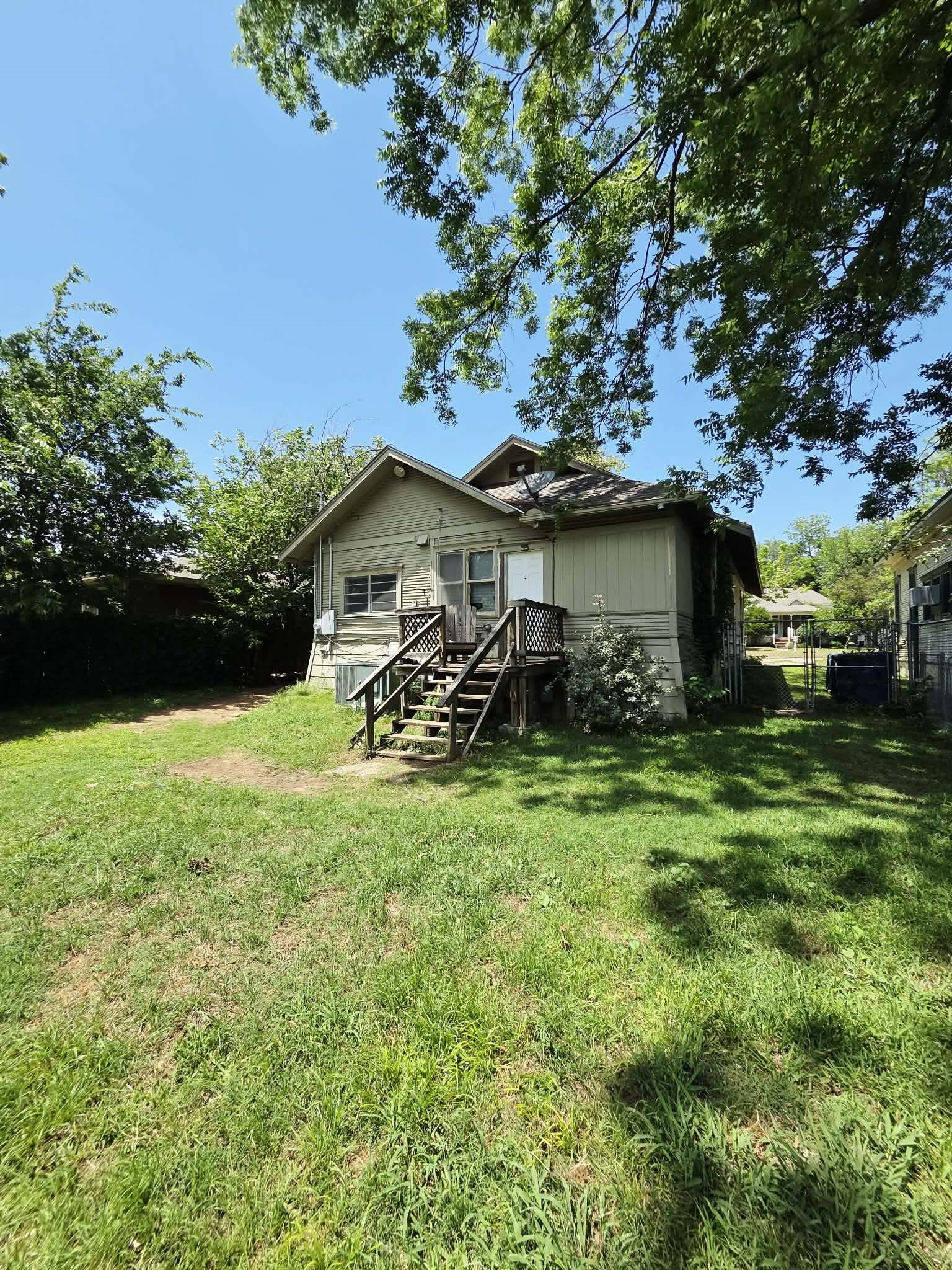 1120 W Main Street Denison TX 75020