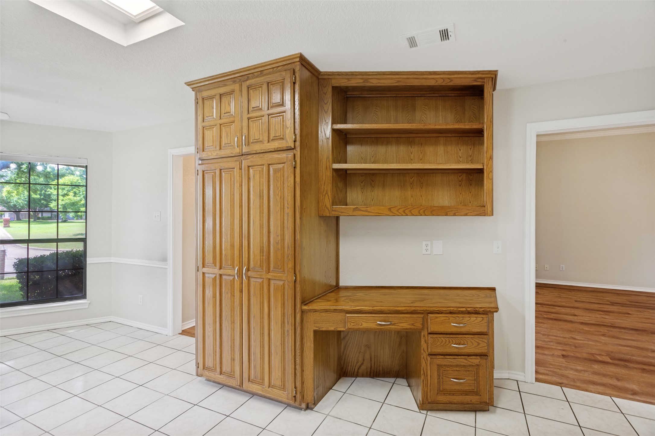 1213 Downwood Drive Burleson TX 76028