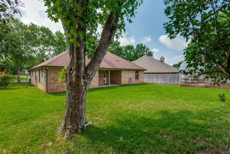 1213 Downwood Drive Burleson TX 76028