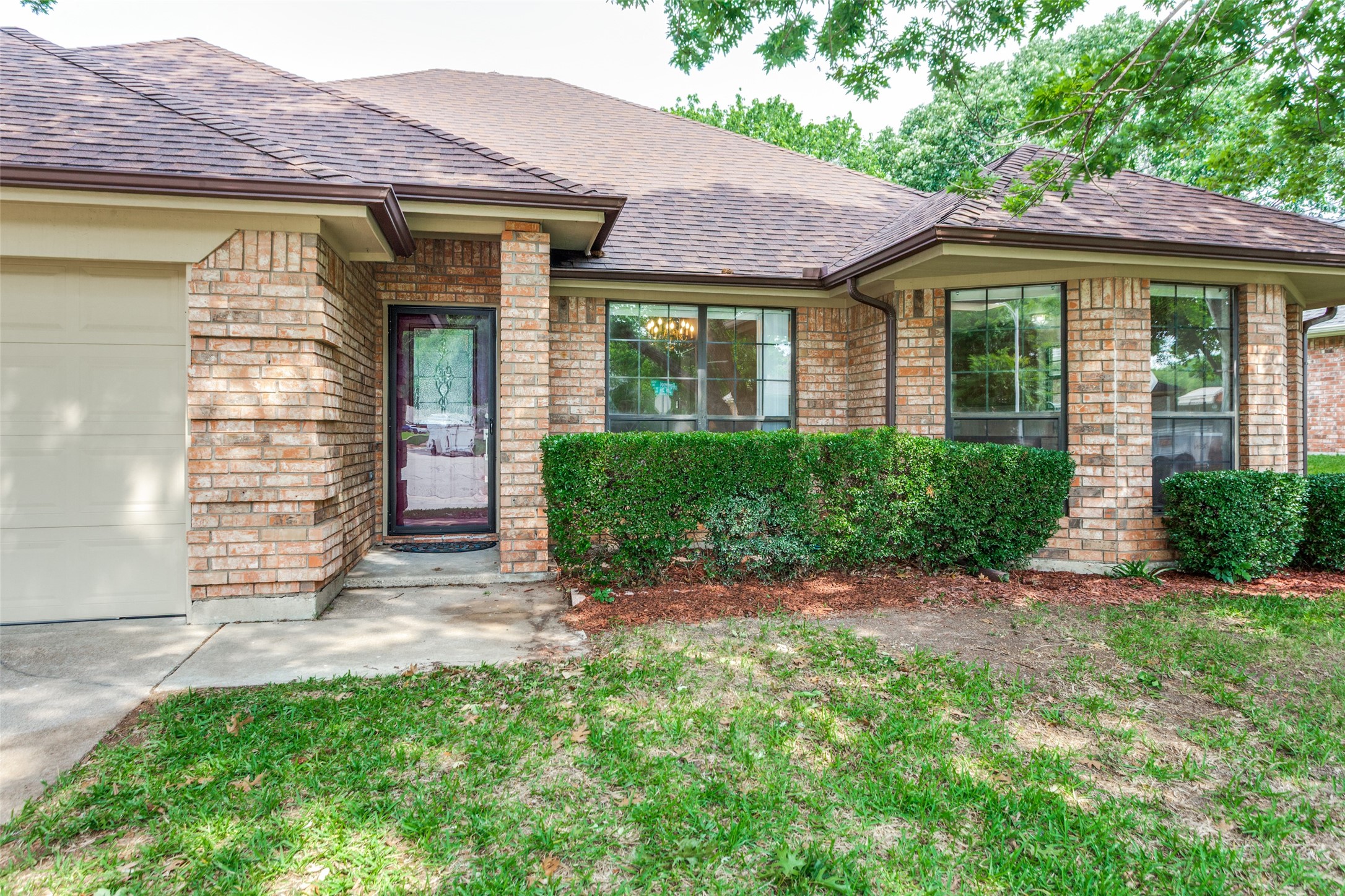 1213 Downwood Drive Burleson TX 76028