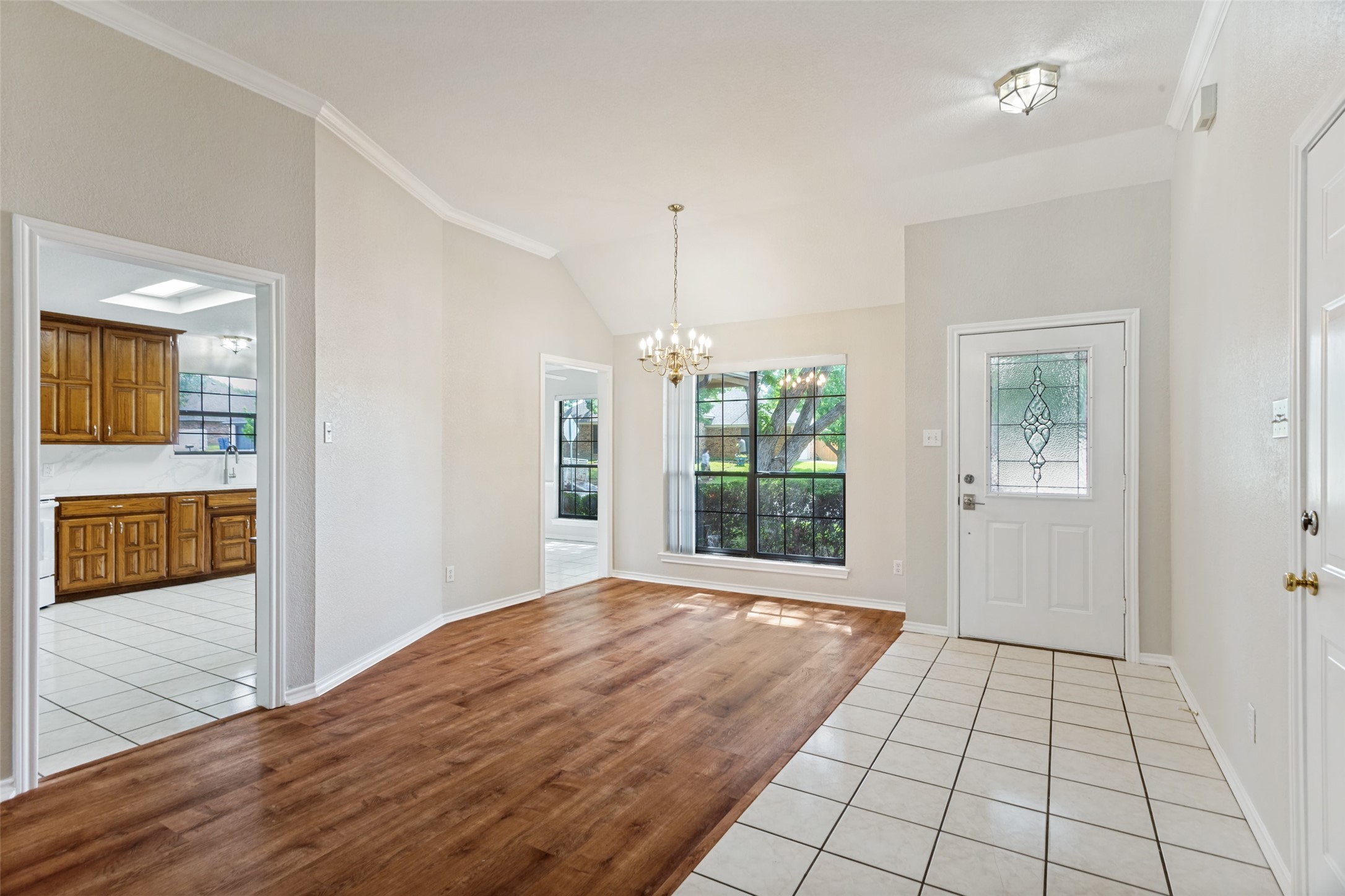 1213 Downwood Drive Burleson TX 76028