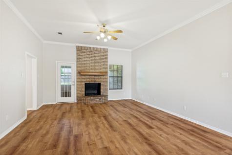 1213 Downwood Drive Burleson TX 76028