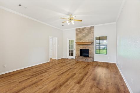 1213 Downwood Drive Burleson TX 76028