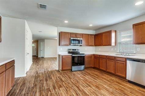 321 Silver Lake Trail Fort Worth TX 76140