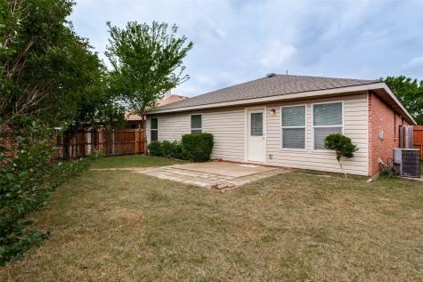 321 Silver Lake Trail Fort Worth TX 76140