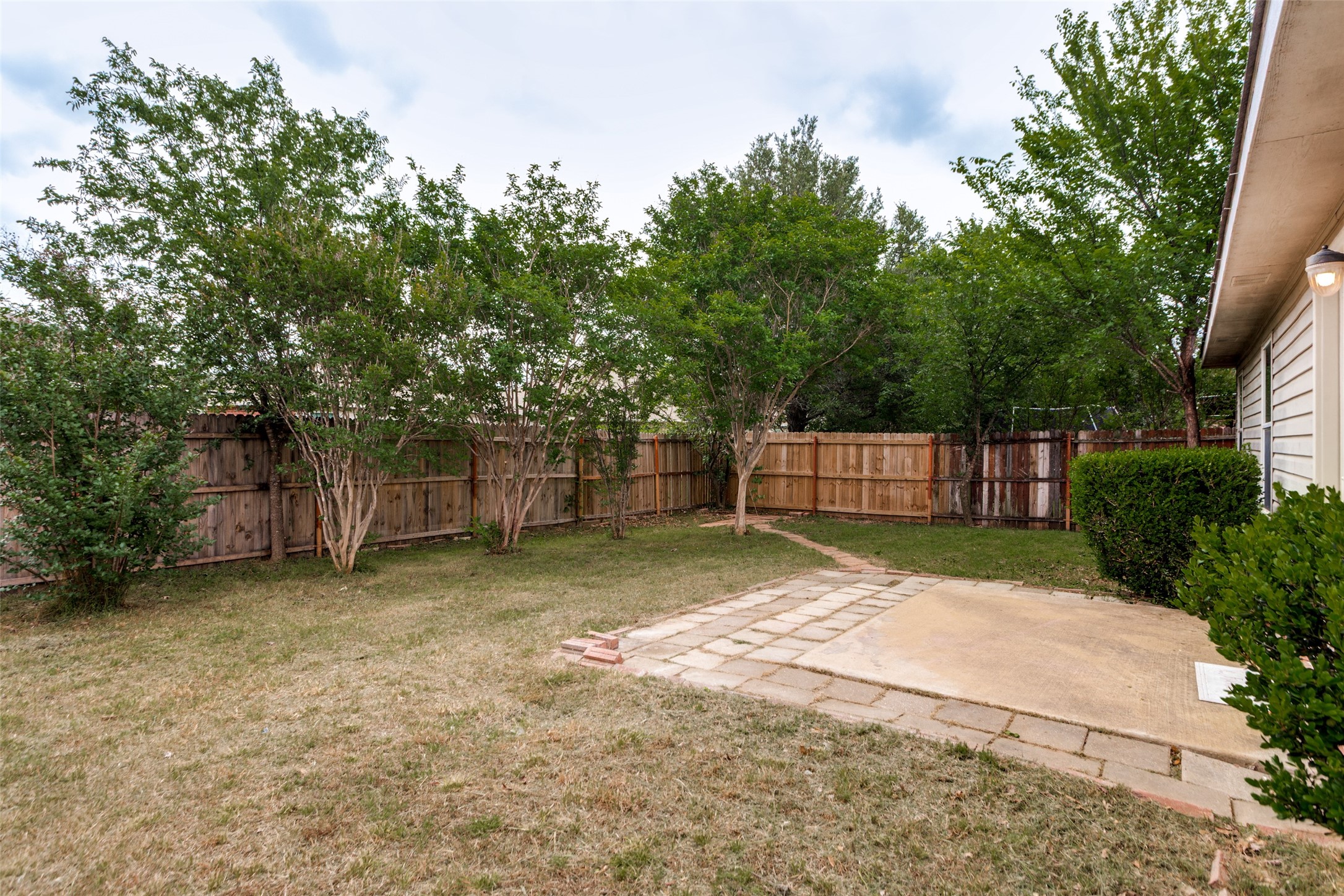 321 Silver Lake Trail Fort Worth TX 76140