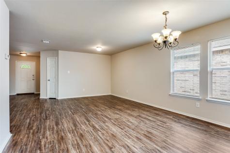 321 Silver Lake Trail Fort Worth TX 76140