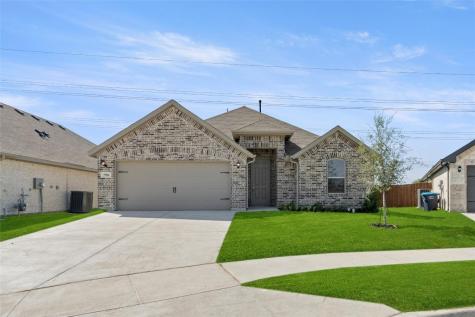 5904 Halls Lake Loop Fort Worth TX 76179