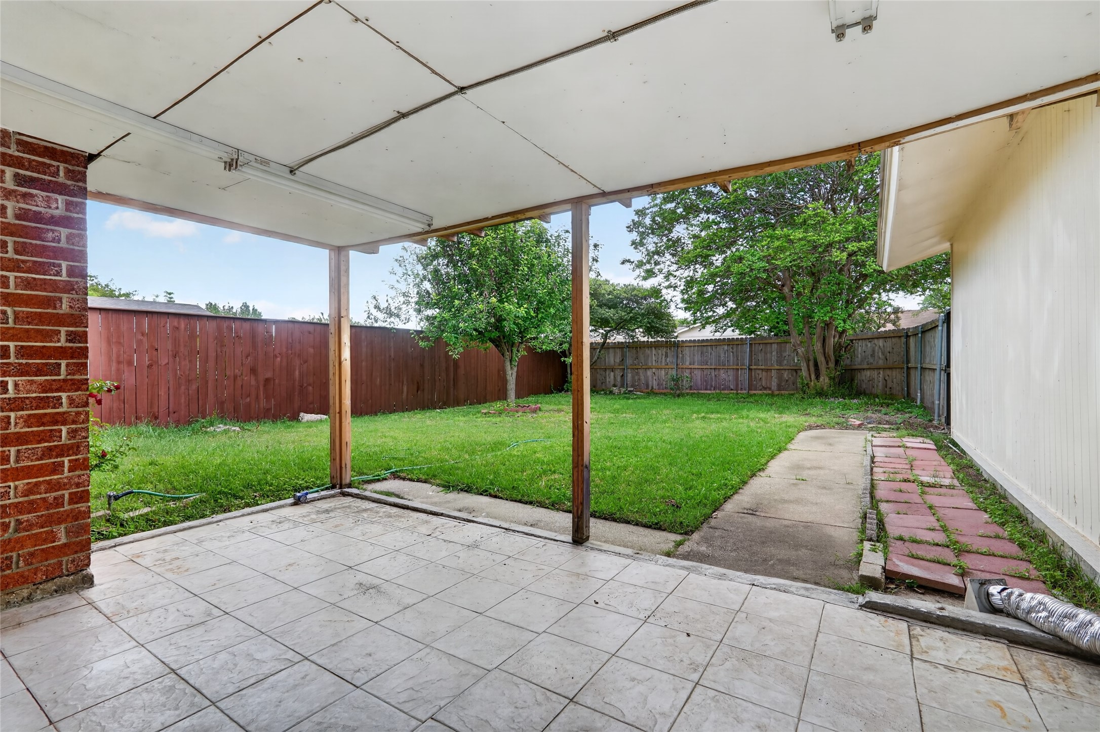 2014 Powderhorn Garland TX 75044