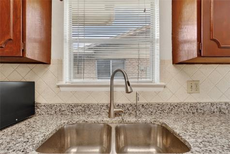 2014 Powderhorn Garland TX 75044