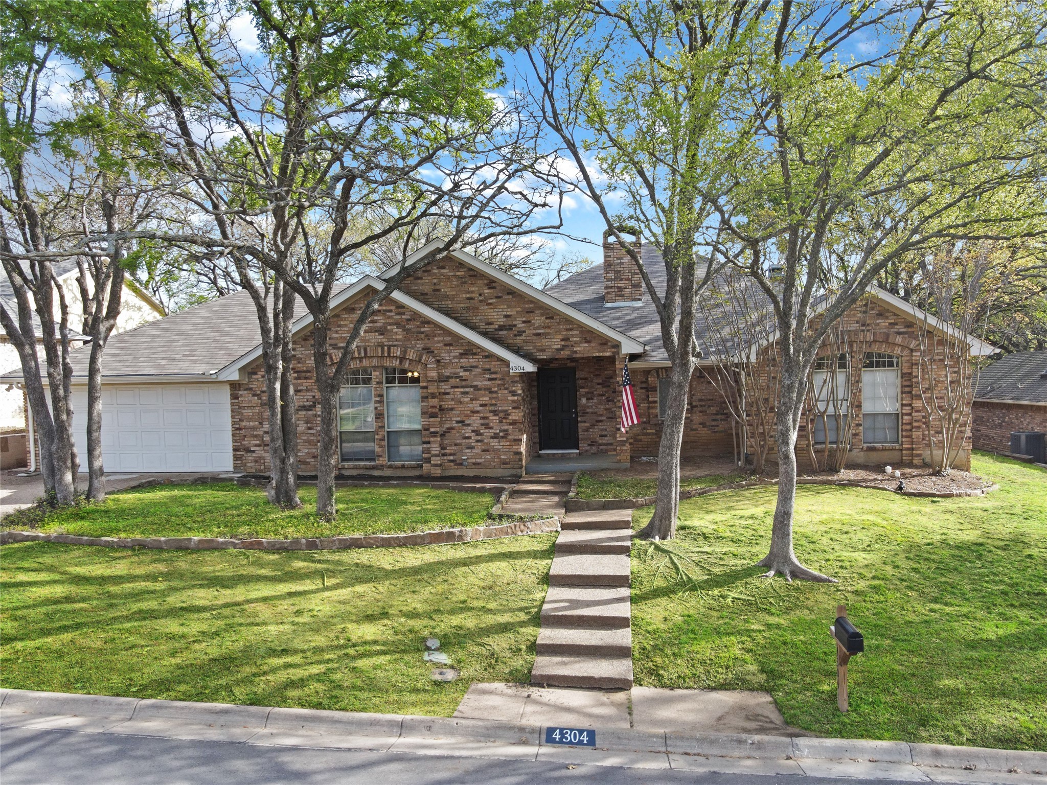 4304 Hidden Creek Drive Arlington TX 76016