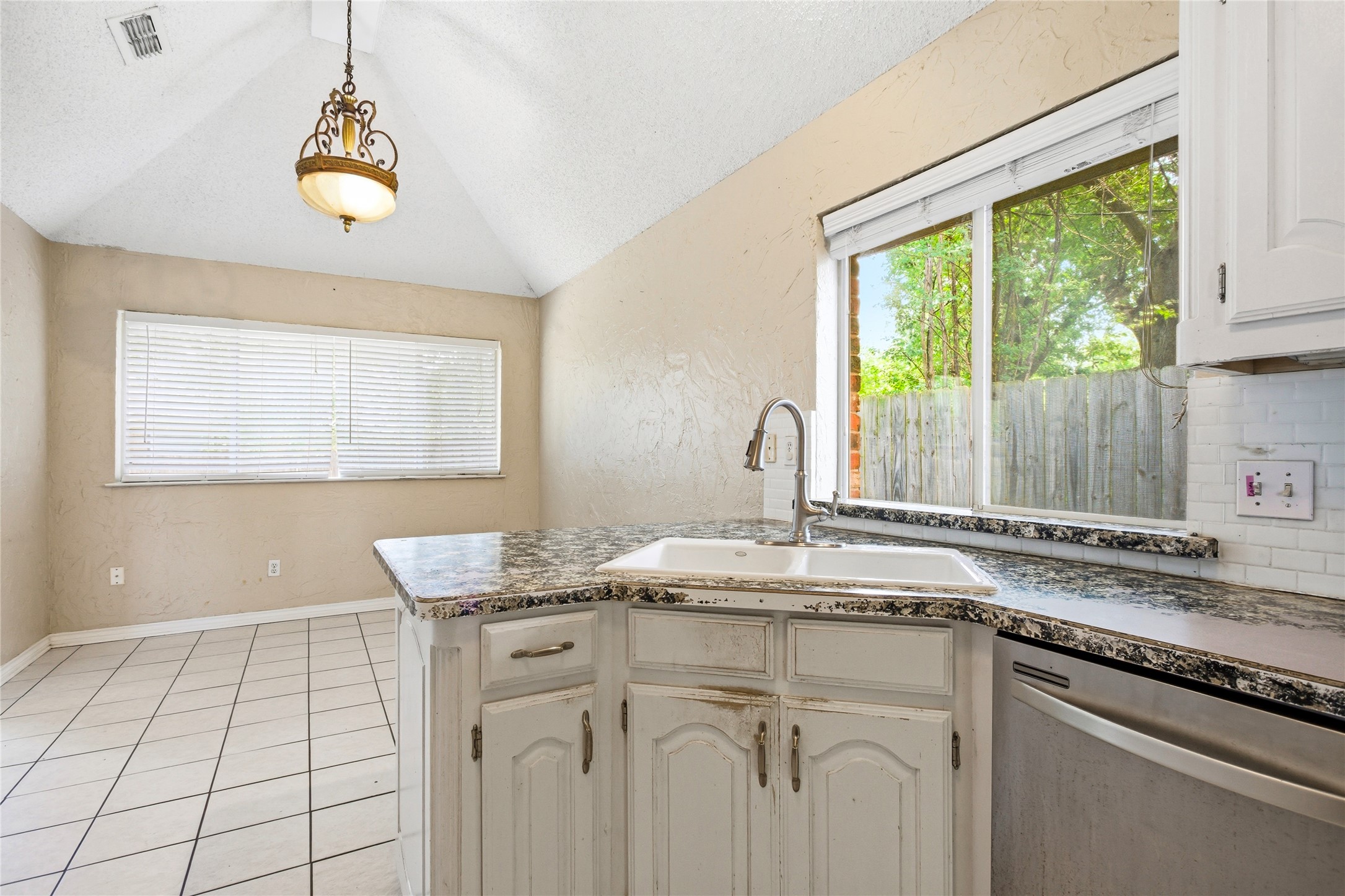 3812 Gentle Springs Drive Arlington TX 76001