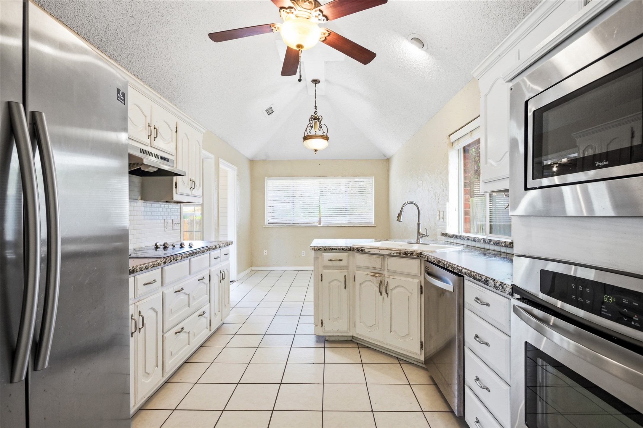 3812 Gentle Springs Drive Arlington TX 76001