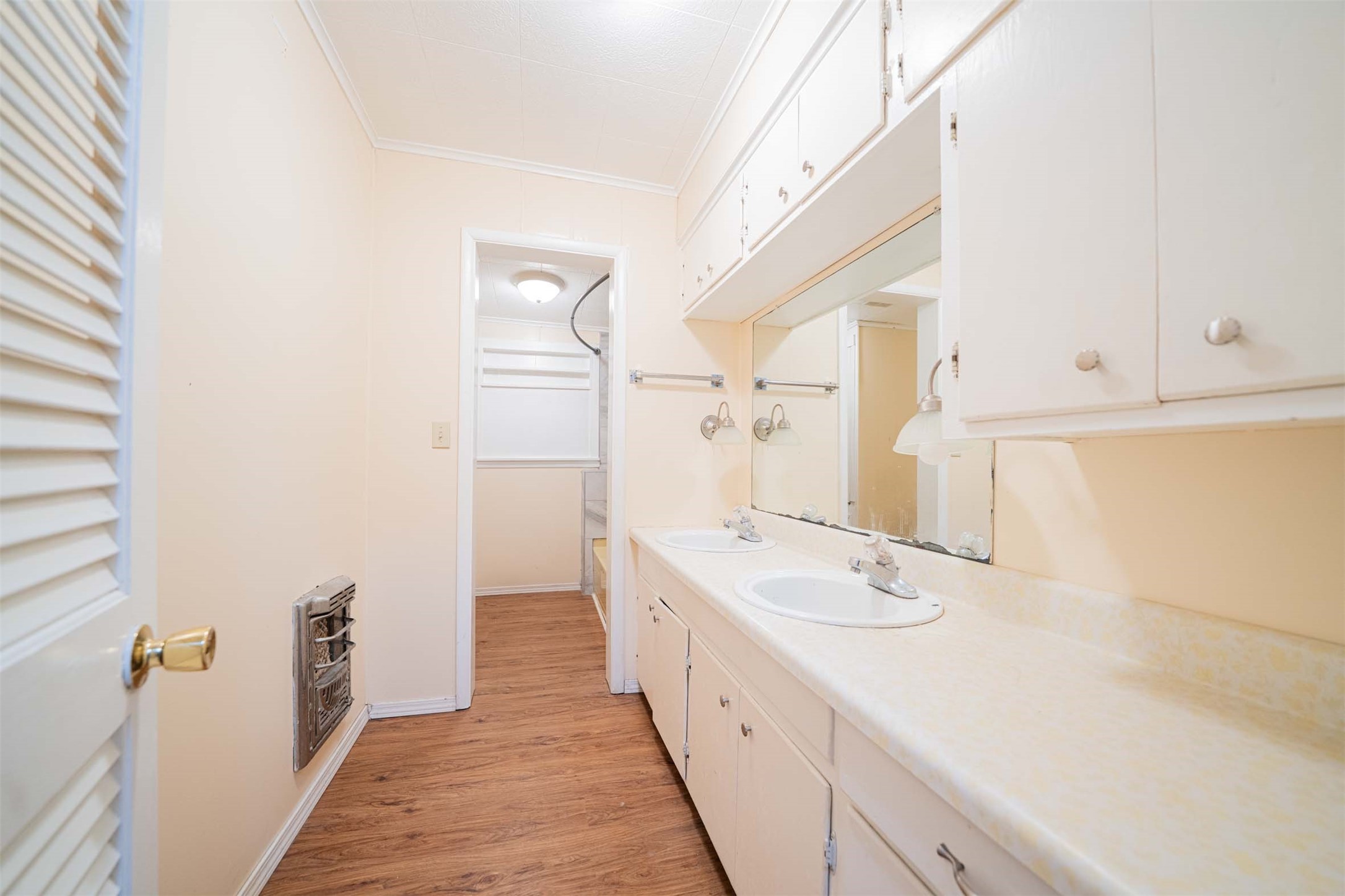 203 E Groves Street Big Sandy TX 75755