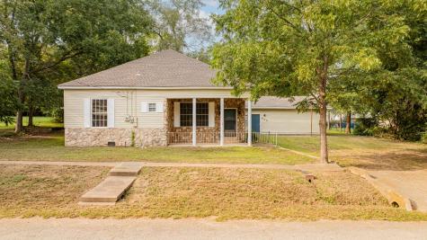 203 E Groves Street Big Sandy TX 75755
