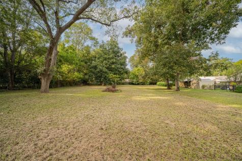 203 E Groves Street Big Sandy TX 75755