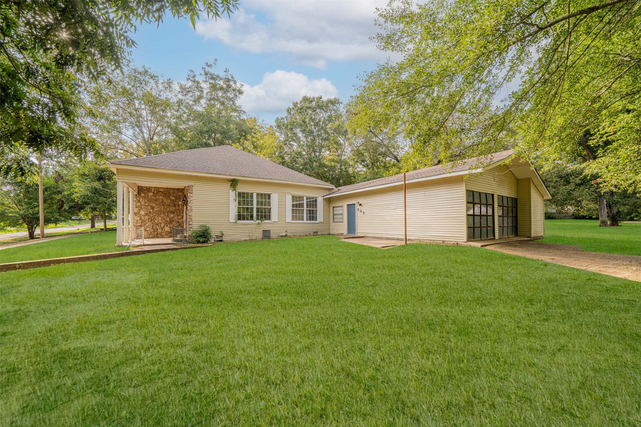 203 E Groves Street Big Sandy TX 75755