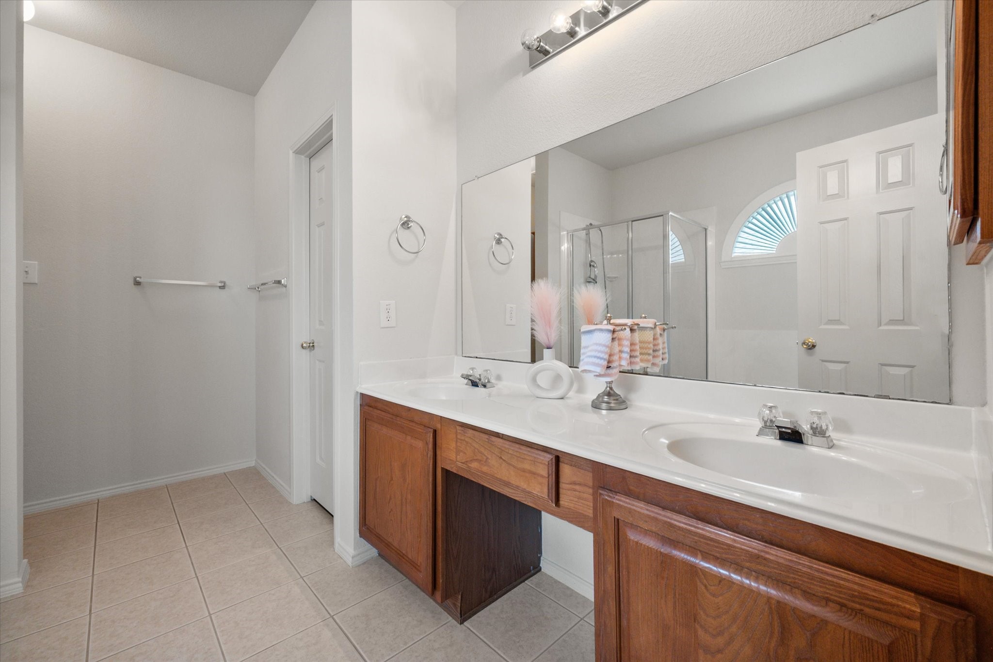 505 Boronia Road Arlington TX 76002