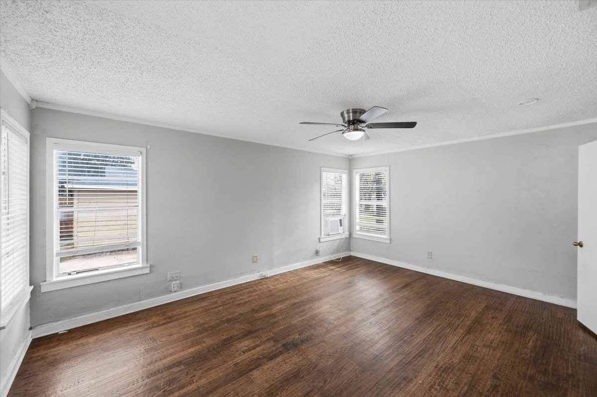 4301 Valentine Street Fort Worth TX 76107