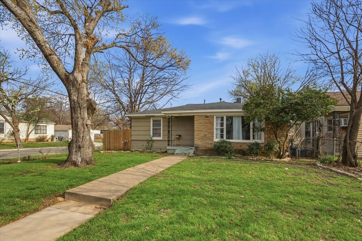 4301 Valentine Street Fort Worth TX 76107