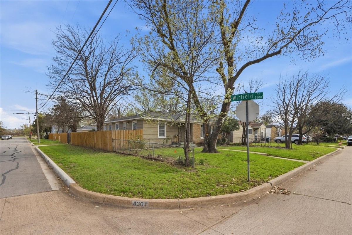 4301 Valentine Street Fort Worth TX 76107