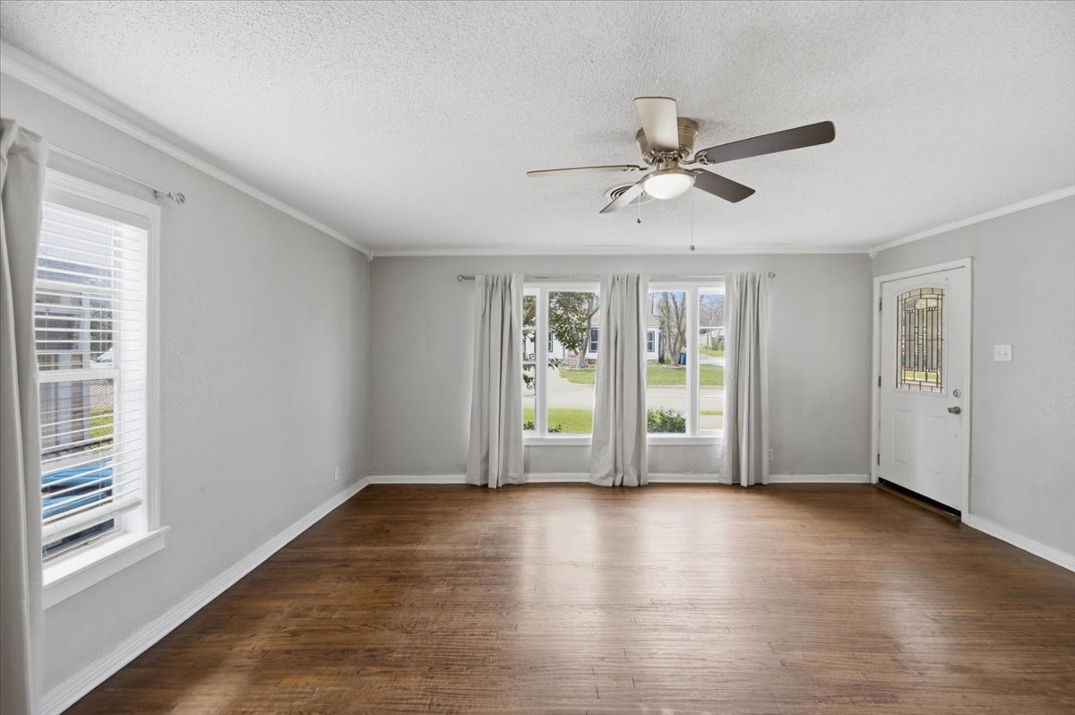 4301 Valentine Street Fort Worth TX 76107