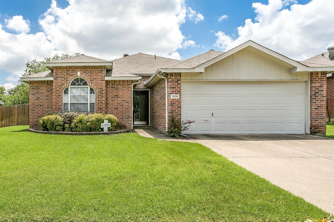 1906 Mesa Court Garland TX 75040