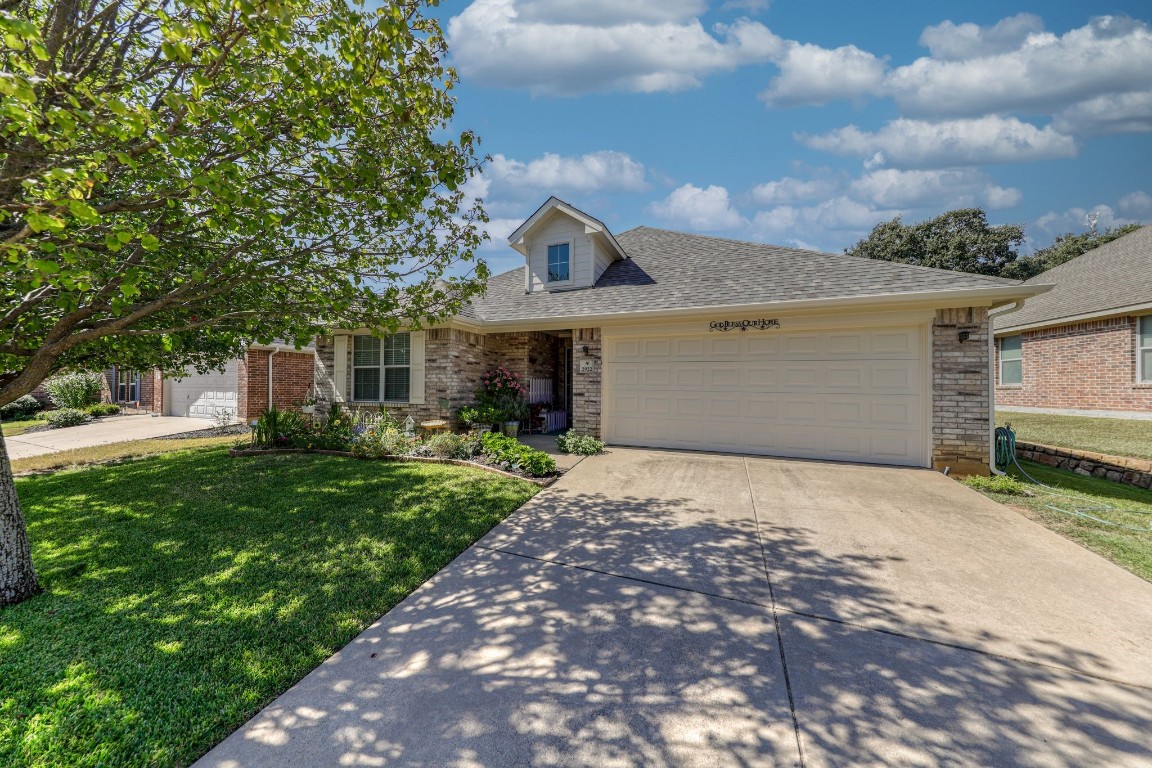 2922 Greenway Drive Burleson TX 76028