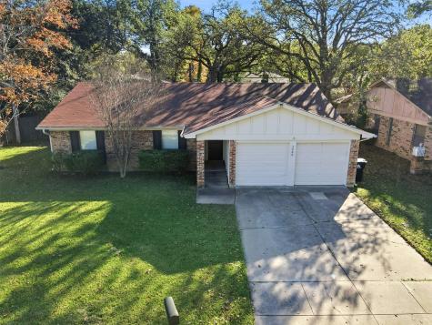 3906 Cedarwood Court Arlington TX 76017