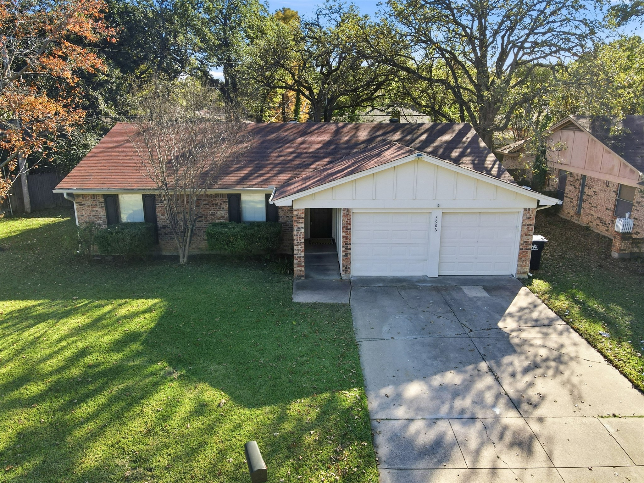 3906 Cedarwood Court Arlington TX 76017