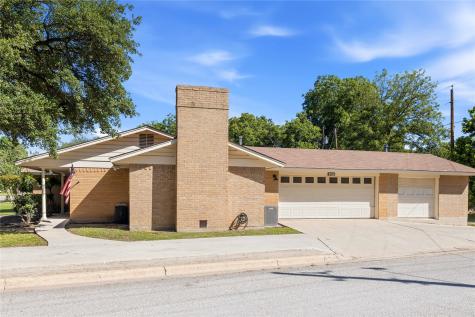 2410 14th Street Brownwood TX 76801
