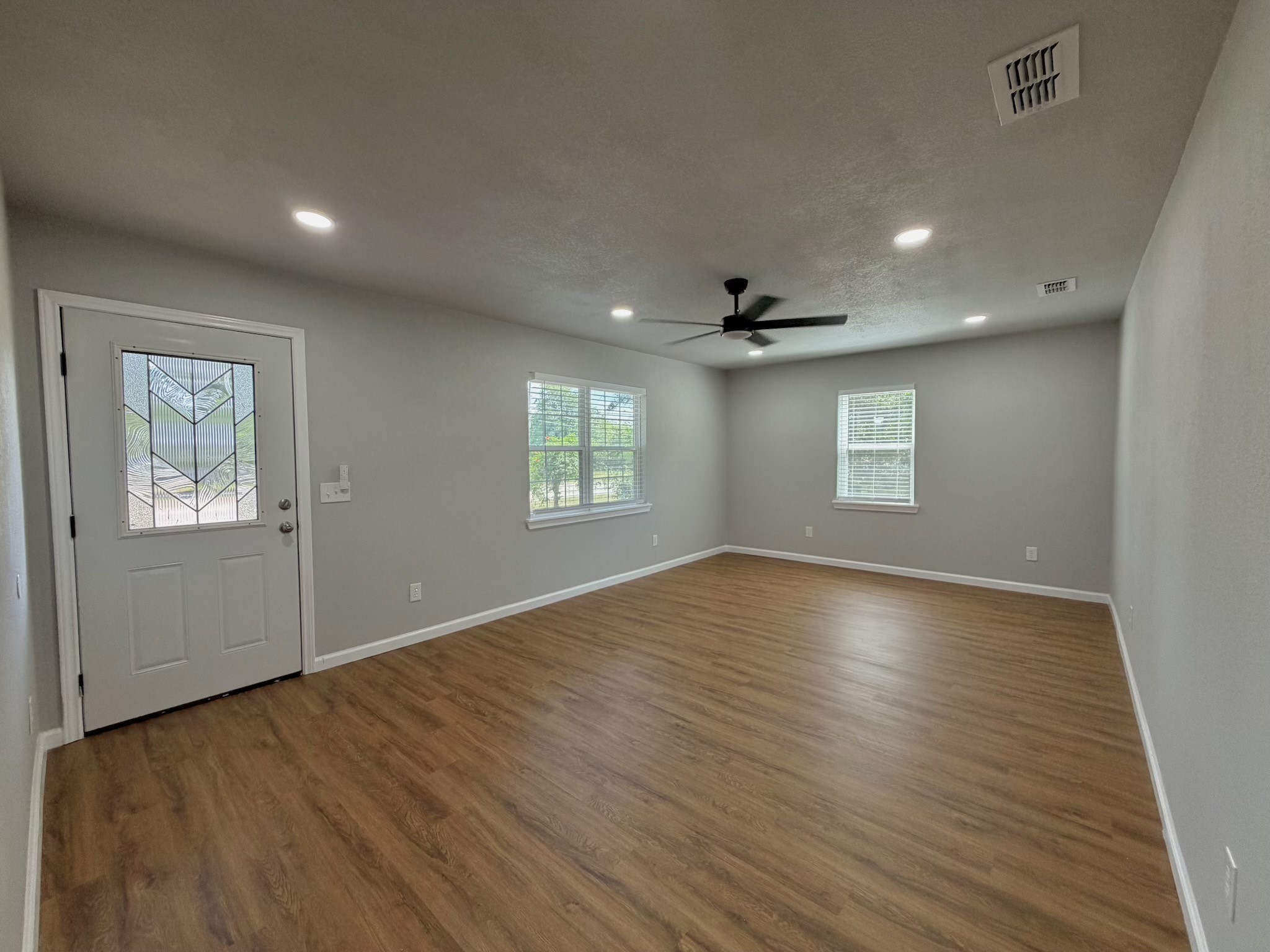 628 W 3rd Street Burkburnett TX 76354