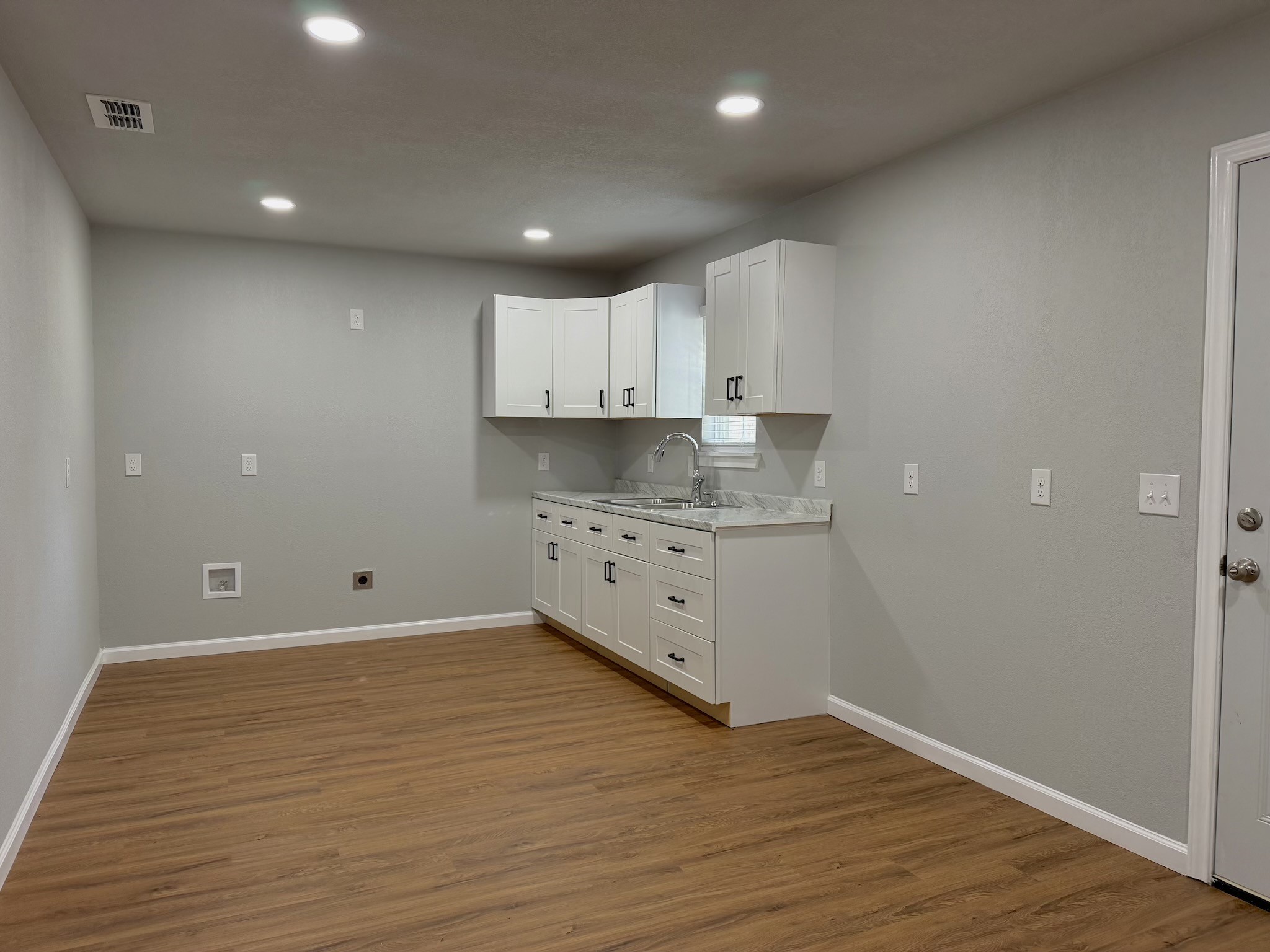 628 W 3rd Street Burkburnett TX 76354