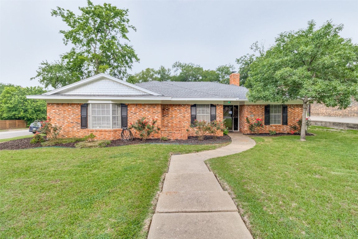 2900 Mimosa Drive Sherman TX 75092