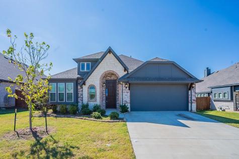 1060 English Oak Drive Burleson TX 76028