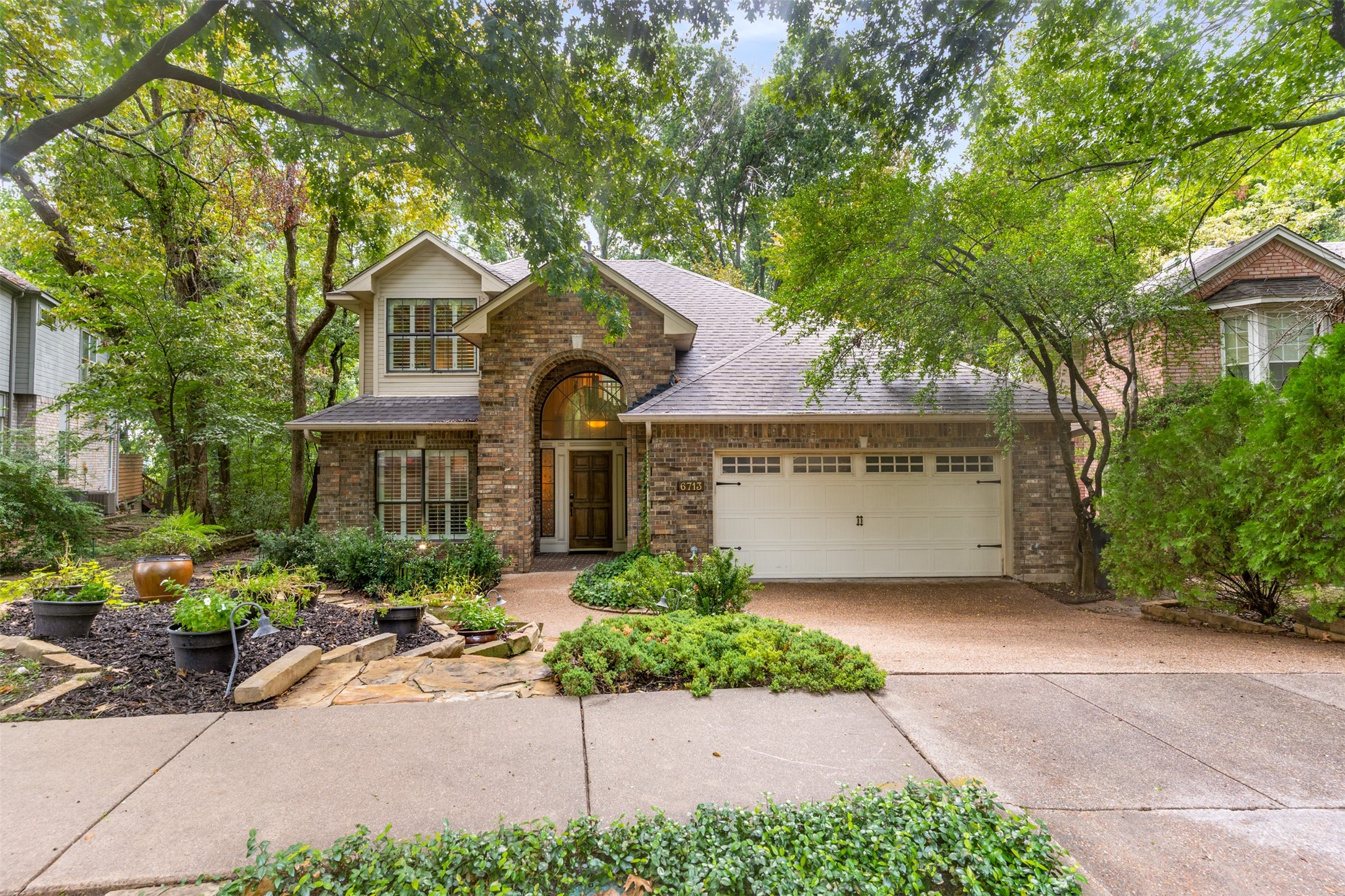 6713 Clear Springs Circle Garland TX 75044