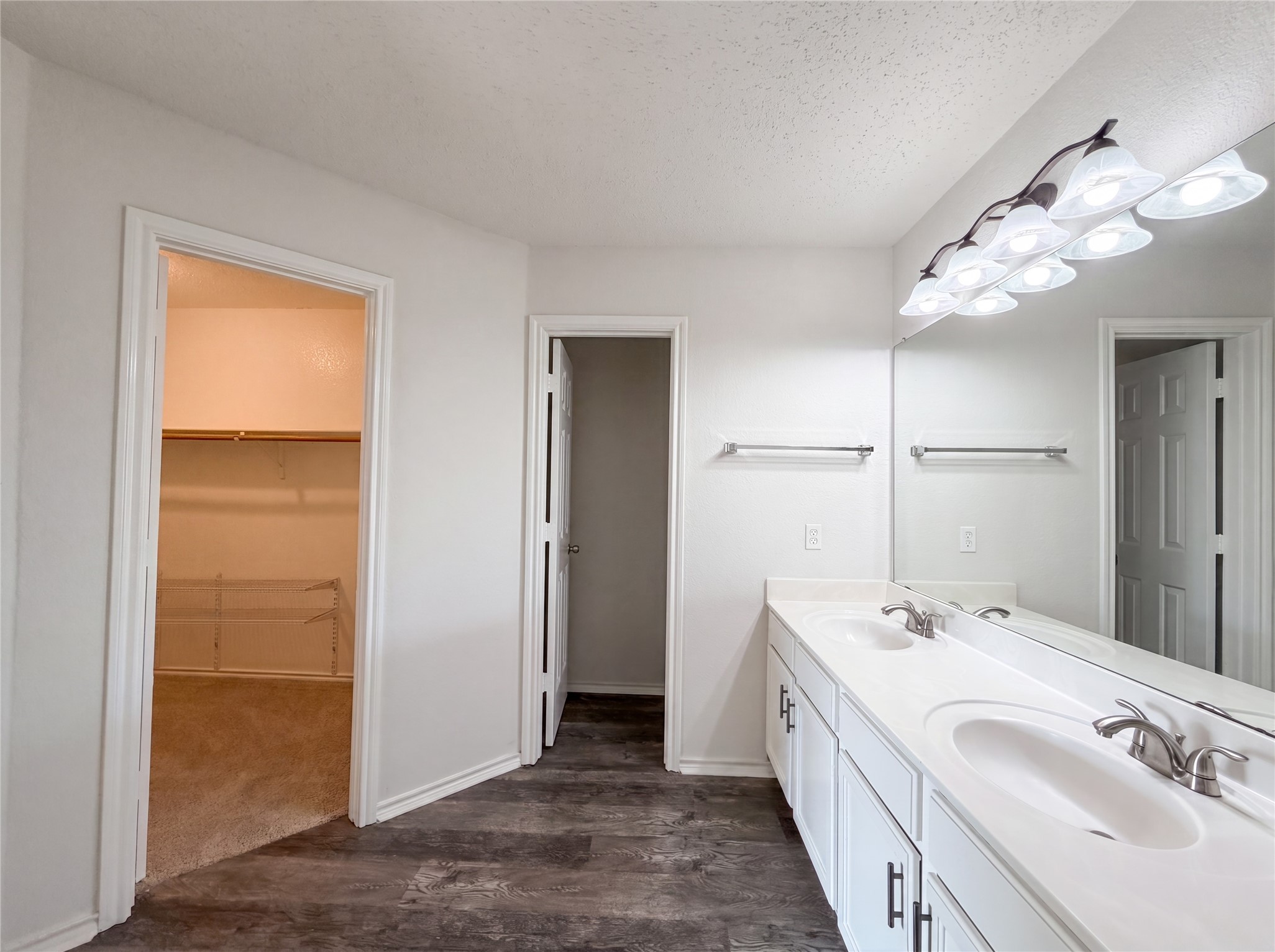 2320 Bantry Lane Arlington TX 76002