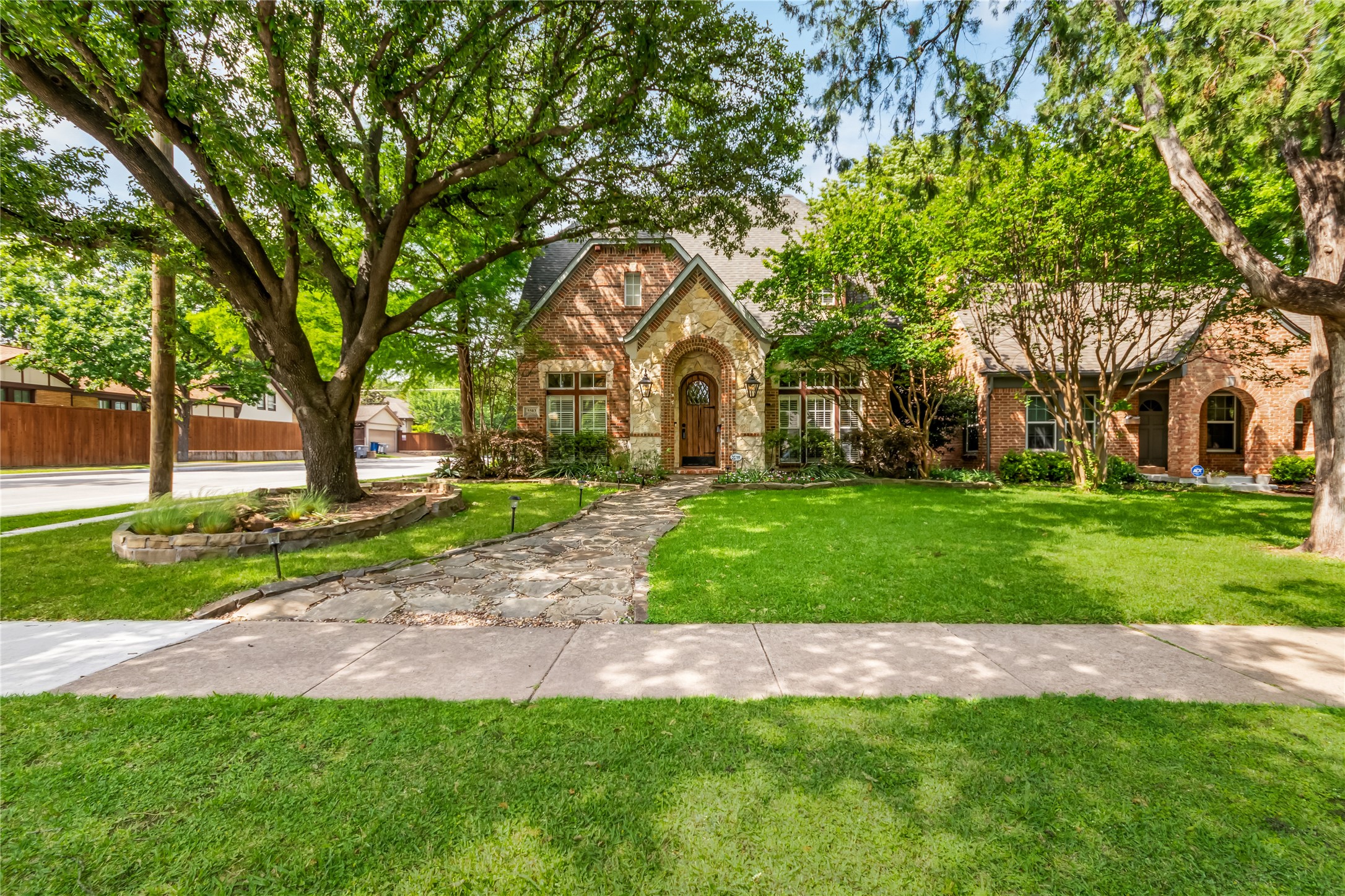 5503 Monticello Avenue Dallas TX 75206