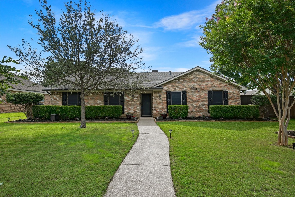 802 Walden Court Allen TX 75002